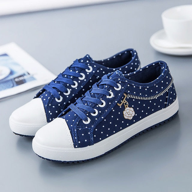 Canvas casual shoes woman 2019 new breathable solid polka dot sneakers women shoes zipper lace-up women sneakers plus size