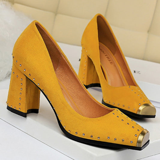 Fashion Women Pumps Rivet Metal Heels Women Shoes Flock Sexy Square Heels Shoes Ladies Red Black Office Party Wedding Shoes