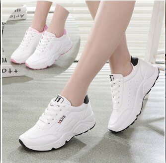 2025 New Winter Women Shoes Warm Fur Plush Lady Casual Shoes Lace Up Fashion Sneakers Platform Snow Boots Big Size 40