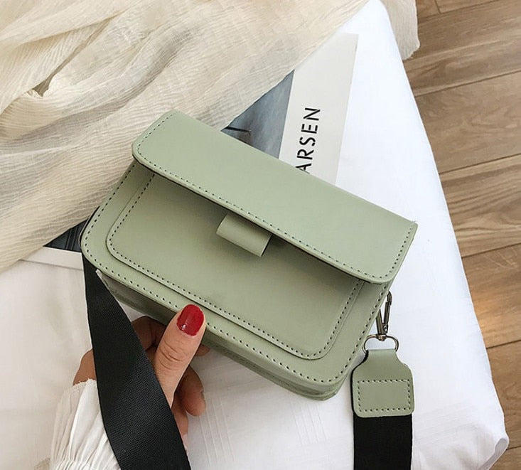 Women&#39;s Crossbody Bag New Small Square Bag Trendy Fashion Casual Simple Wide Shoulder Strap Retro One Shoulder Messenger Bag