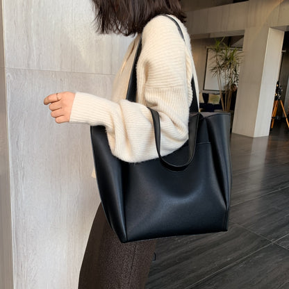 Hot sale large women&#39;s bag large capacity shoulder bags high quality PU leather shoulder bags ladies wild bags sac a main femme