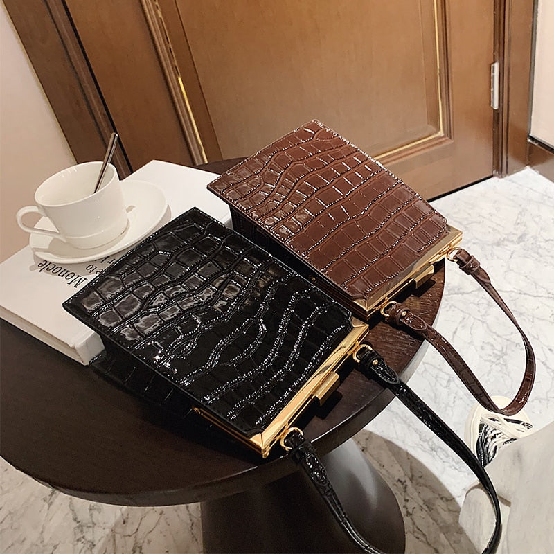 Crocodile Pattern Clip Women Shoulder Bag Fashion Alligator Crossbody Bags for Women 2021 Designer Small Pu Leather Women&#39;s Bag