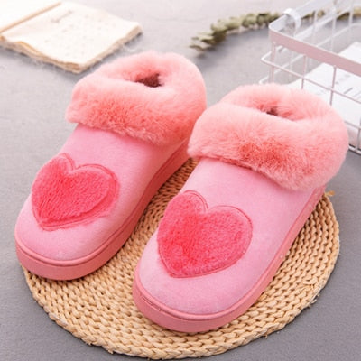 Cotton Women Slippers New Arrival Heart-Shaped  Warm Plush Winter Fur Slippers Soft Indoor Shoes Flat With Home Slippers