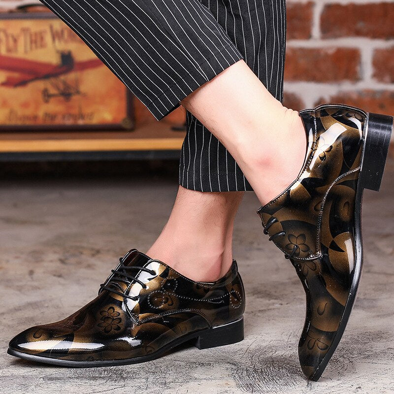 Fashion Men Casual Oxford Shoes Men's Red Print Business formal Leather Dress Shoes Wedding Party Men classic shiny Shoes