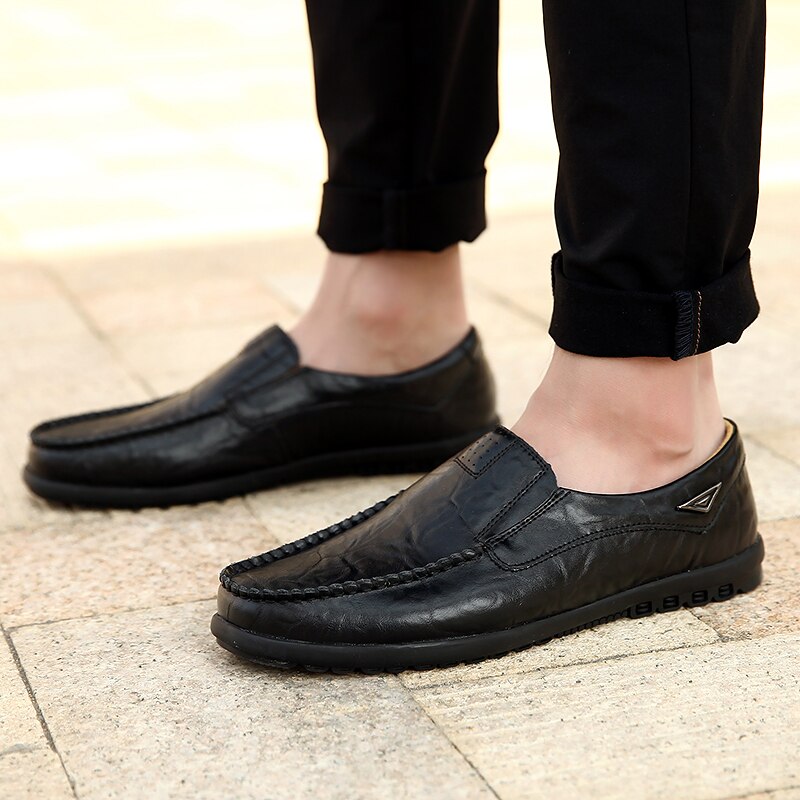 Genuine Leather Men Casual Shoes Luxury Brand 2020 Mens Loafers Moccasins Breathable Slip on Black Driving Shoes Plus Size