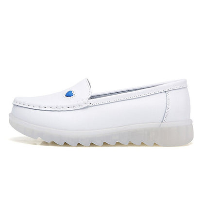 BEYARNE2019 New Women Flat Leather Shoes Casual White Wedge With Soft Bottom Slip On Love Heart Comfortable Mom Nurse Work Shoes