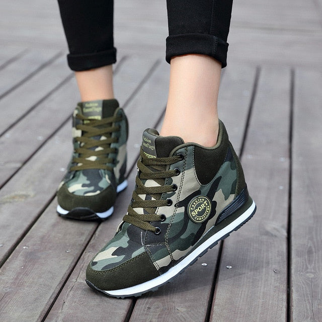LIN KING Big Size Height Increase Women Casual Canvas Shoes Camouflage Lace Up High Top Tenis Sneakers New Combat Trainers Shoes