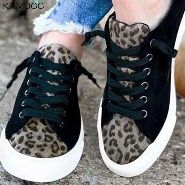 Women Spring Canvas Shoes New Light Slip on Flat Ladies Casual Shoes Woman Loafers White Sneakers Leopard Flats Plus Size