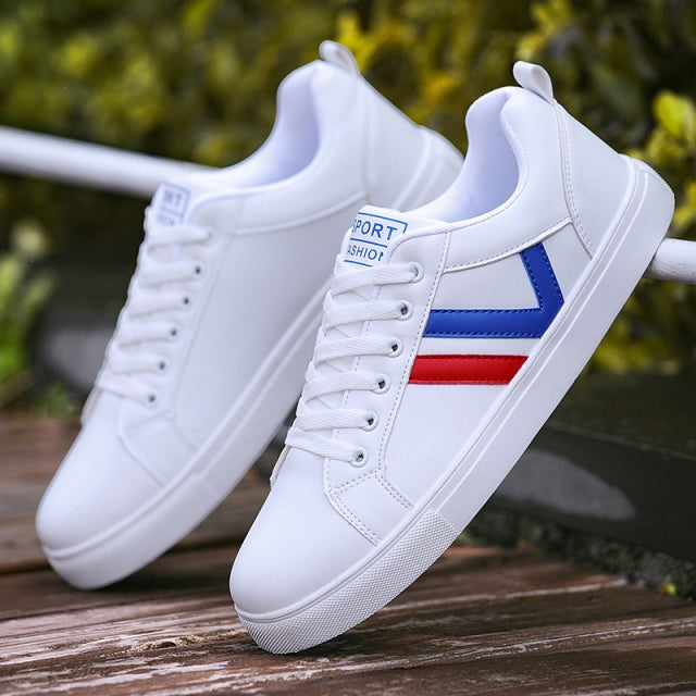 2022 Men&#39;s Casual Shoes Lightweight Breathable Men Shoes Flat Lace-Up Men Sneakers White Business Travel Unisex Tenis Masculino